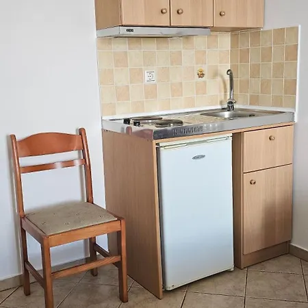 Amalia * Agios Prokopios (Naxos)